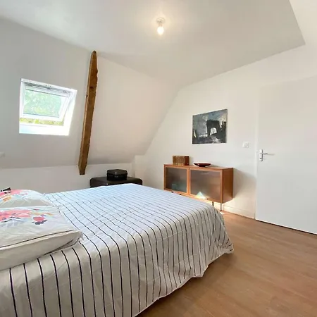Appartement Maison 2 Pièces - Secteur Calme Et Verdoyant - - Lb900-008