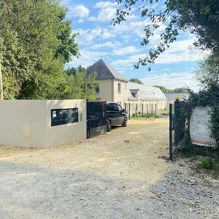 Maison 2 Pièces - Secteur Calme Et Verdoyant - - Lb900-008 *